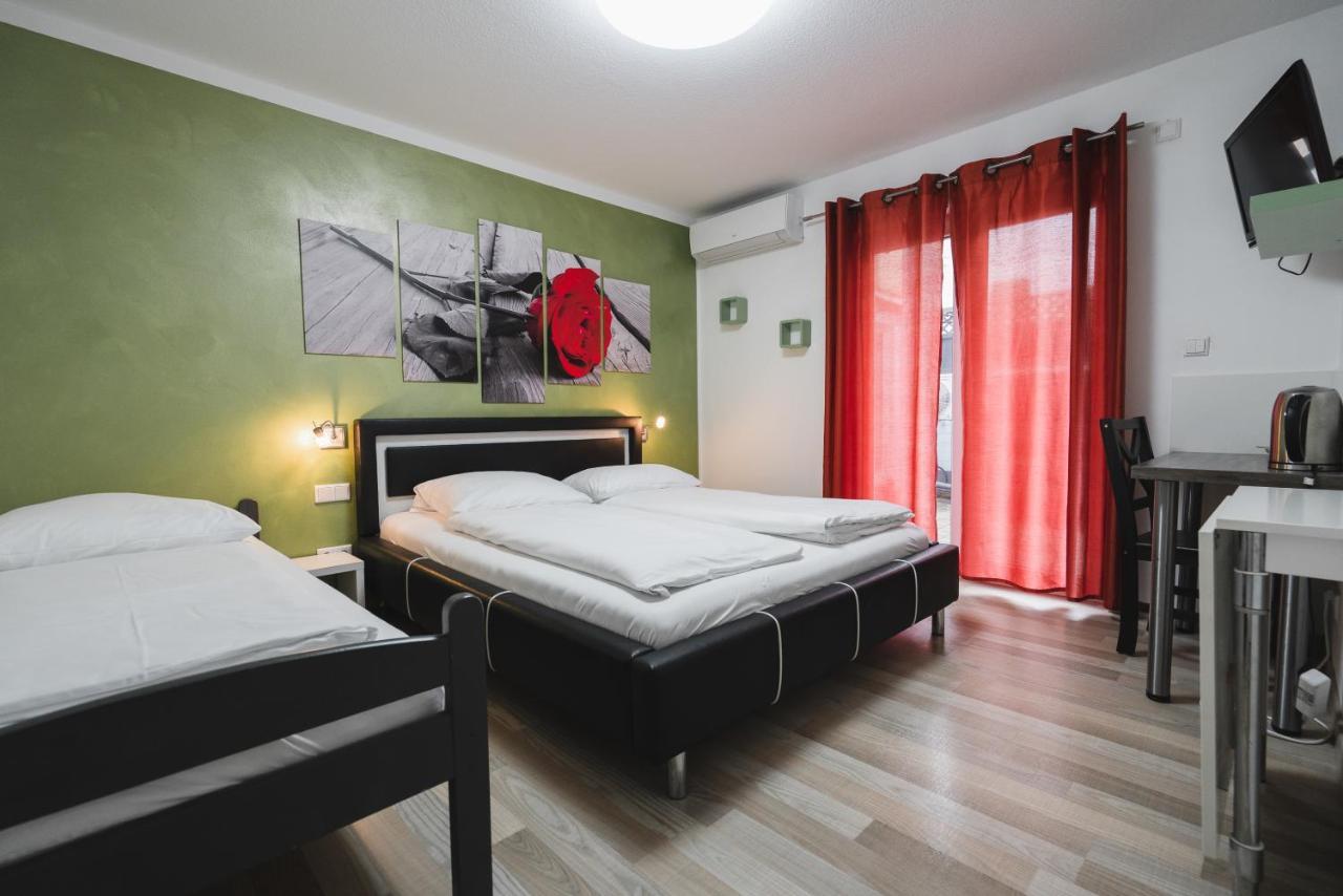 Park Hotel & Gaestehaus روست المظهر الخارجي الصورة