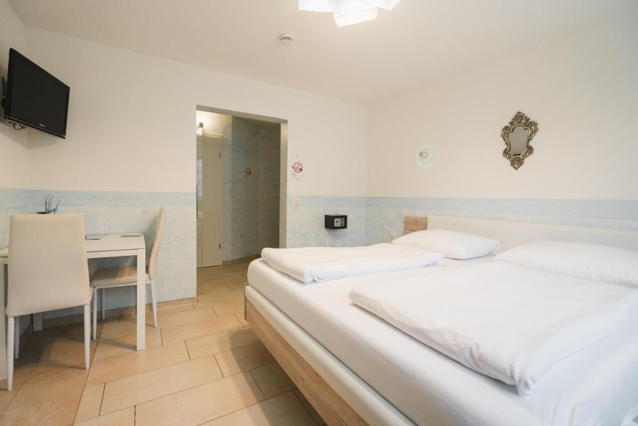 Park Hotel & Gaestehaus روست المظهر الخارجي الصورة